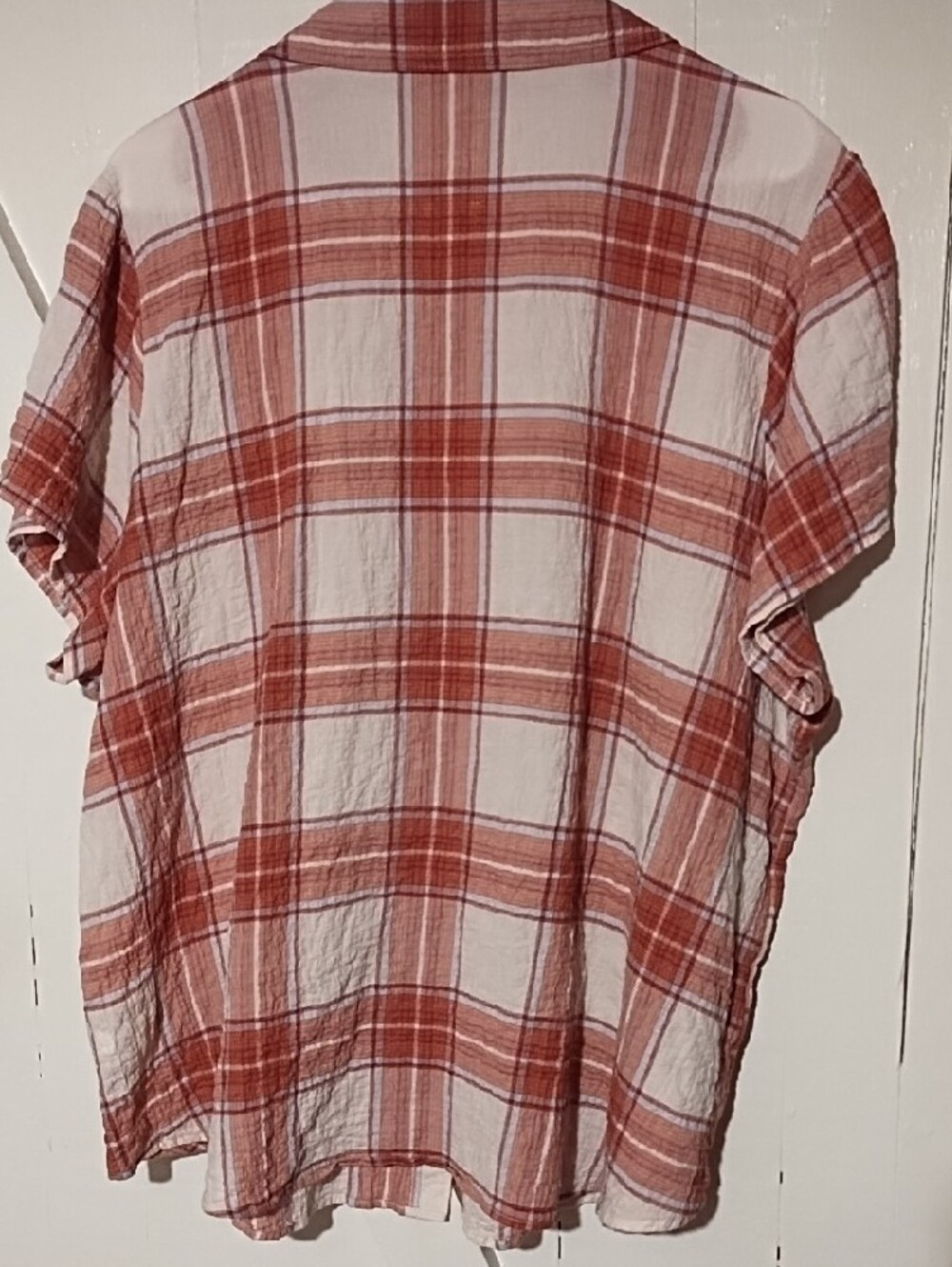 Maurices Rust and White Plaid Short-Sleeve Button-Down Shirt Like New 2X. - Picture 8 of 10
